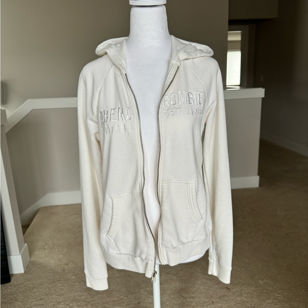 Abercrombie & Fitch Sweater